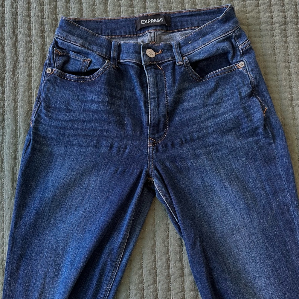 EXPRESS 👖 Regular Bell Flare High Rise Stretch Jeans
